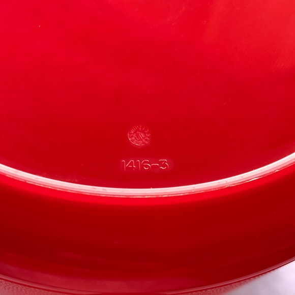 New Tupperware Large Pitcher 1 Gallon white Push Button Lid 1416-3 - Picture 4 of 5